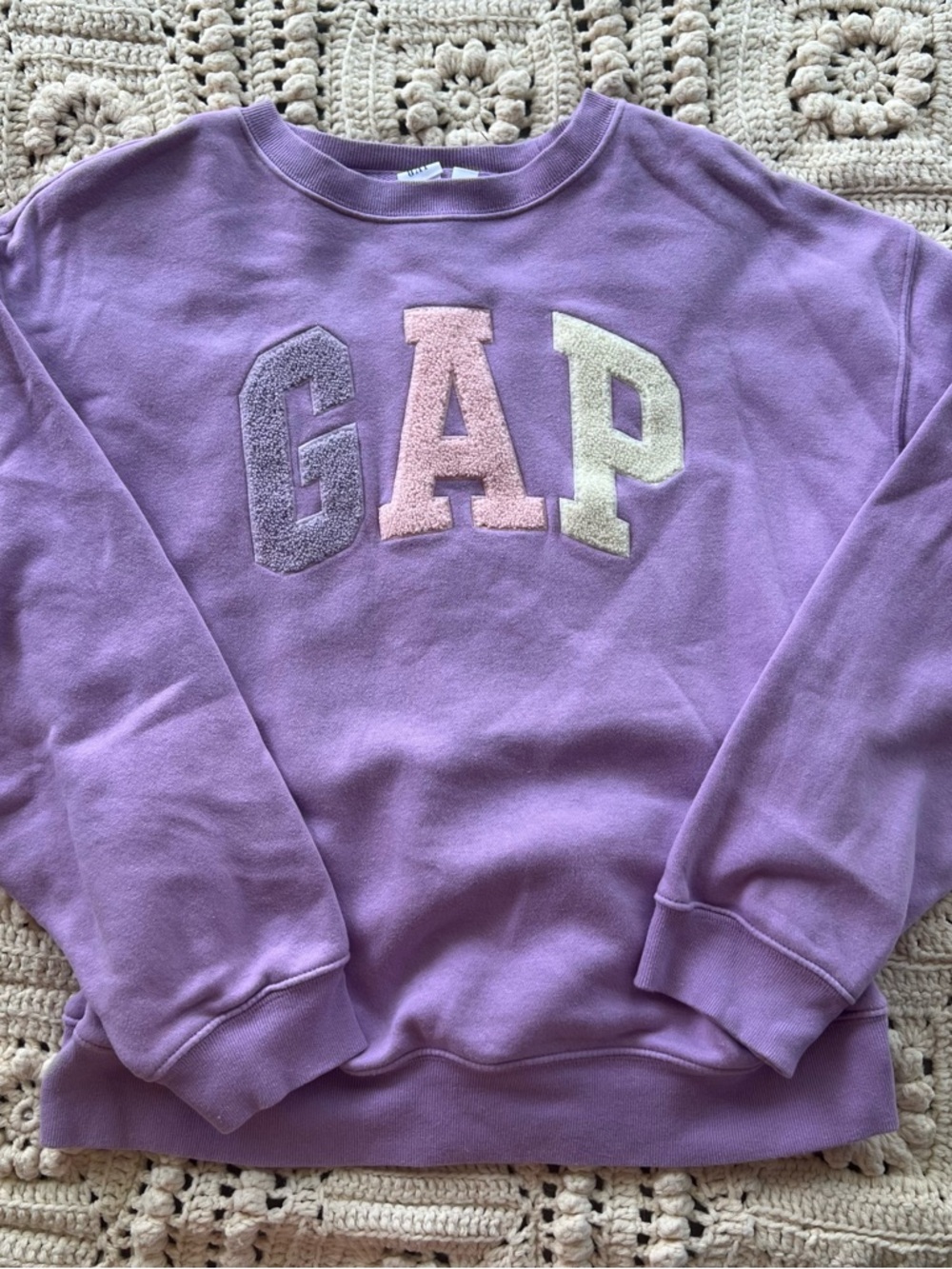 GAP Lavender Embroidery Crewneck Sweatshirt